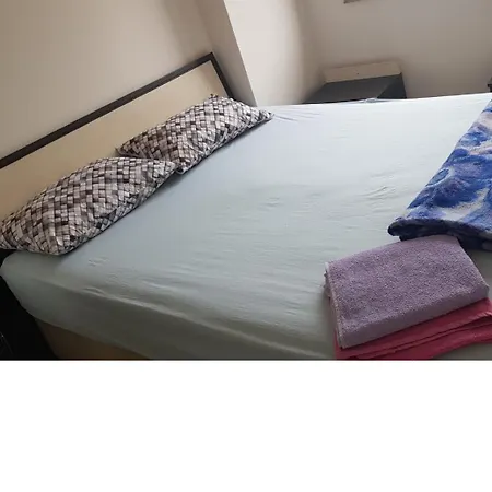 Ekmekci Apart *